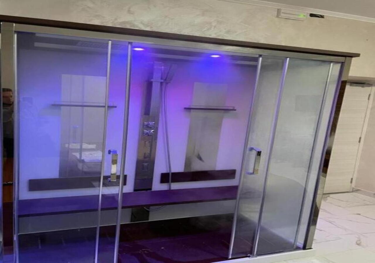 Hotel Holiday Foggia Exteriör bild